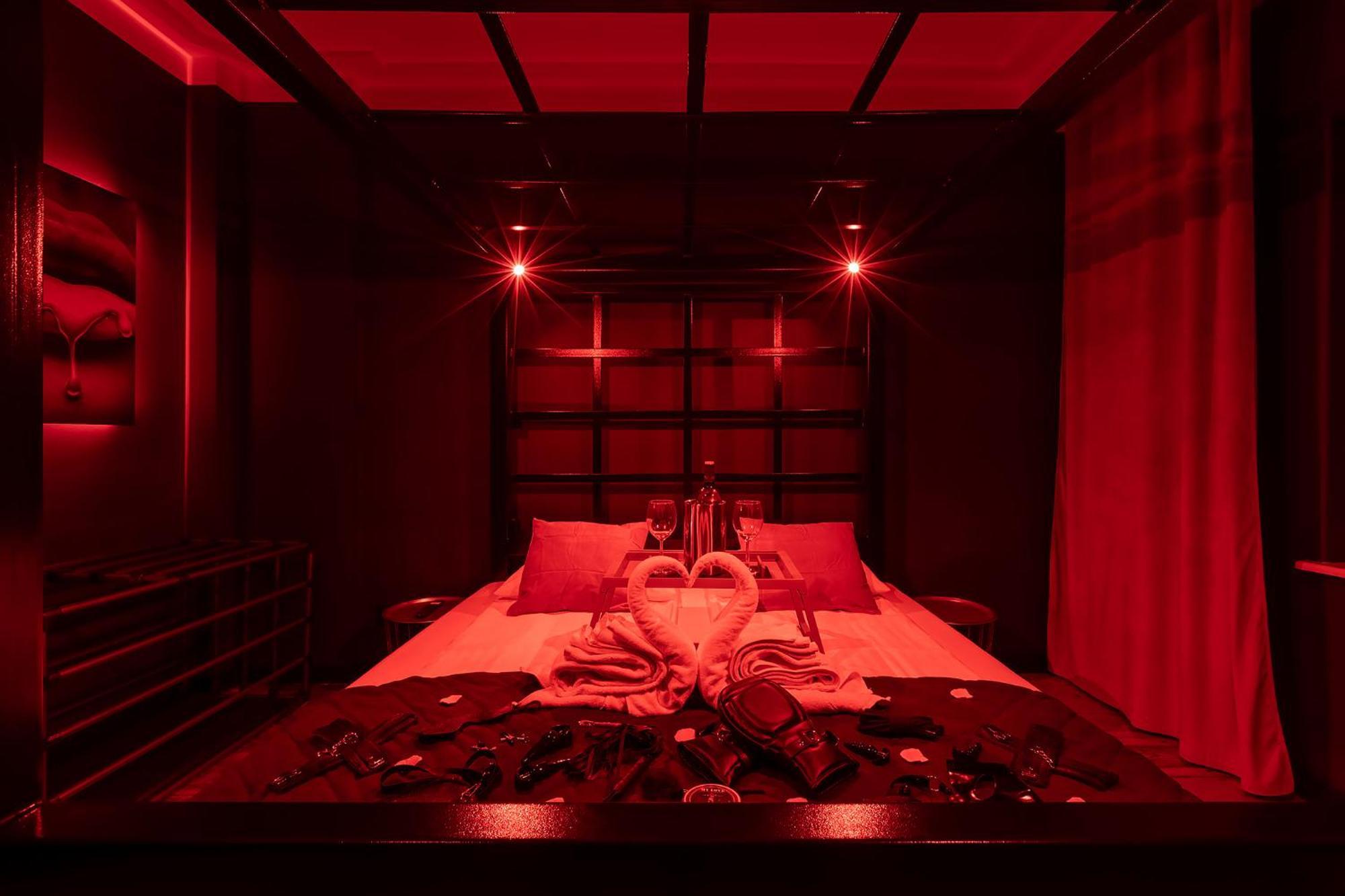 Apartment Secret Bdsm *