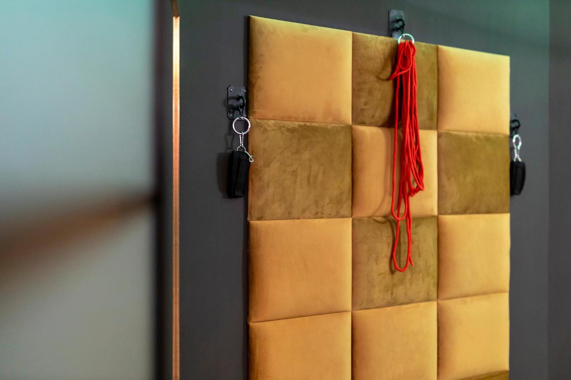 Secret Bdsm Apartment *